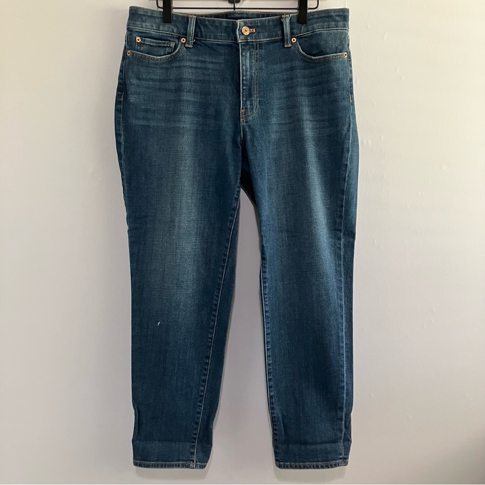 Talbots Flawless Girlfriend Jeans Mid rise Medium wash Size 12